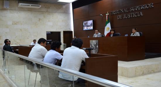 Se resuelve en segunda instancia recurso de casación contra sentencia  dictada por el tribunal primero de juicio oral por el delito de lesiones  cometidas en riña con el carácter de provocado